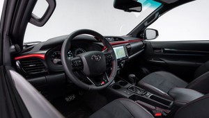 Kolejne Toyoty trafiają na wyprzedaż 2024. "Rabat do 40 tys. zł". Jest haczyk