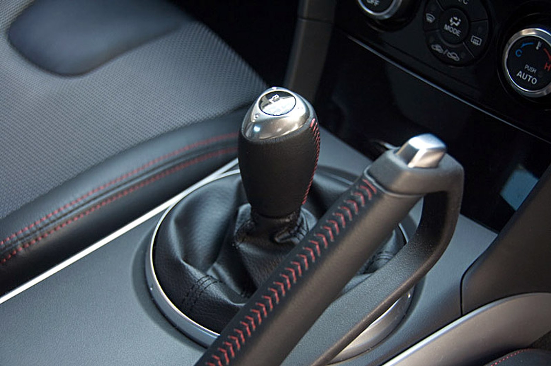 Mazda RX-8 RS: przedwczesna premiera odmłodzonego coupe