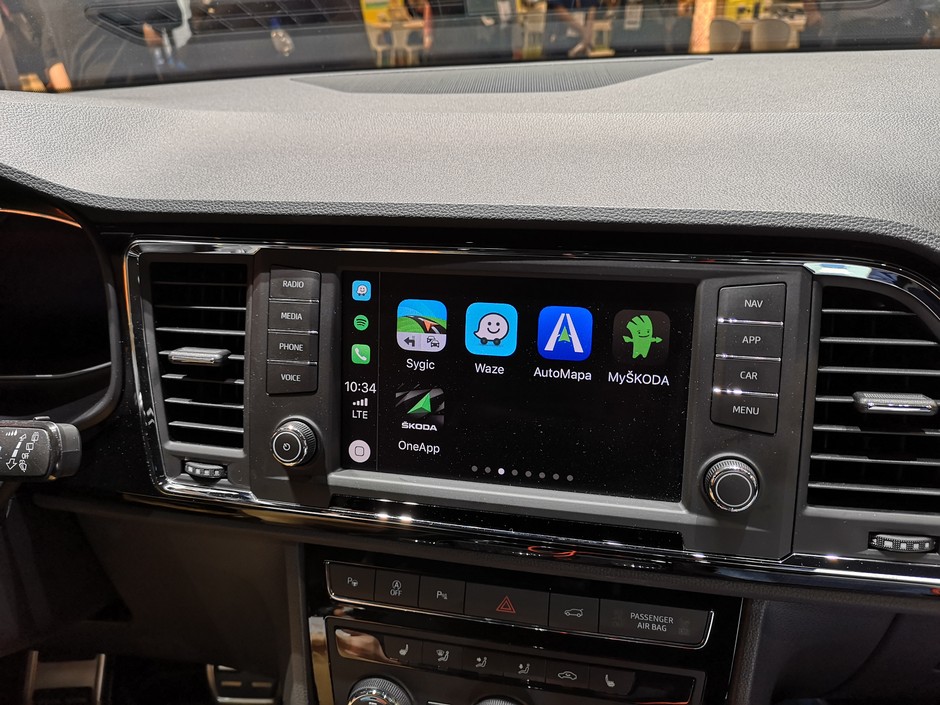 AutoMapa CarPlay - program wypróbowaliśmy w prototypowym Seacie Ateca Cristobal