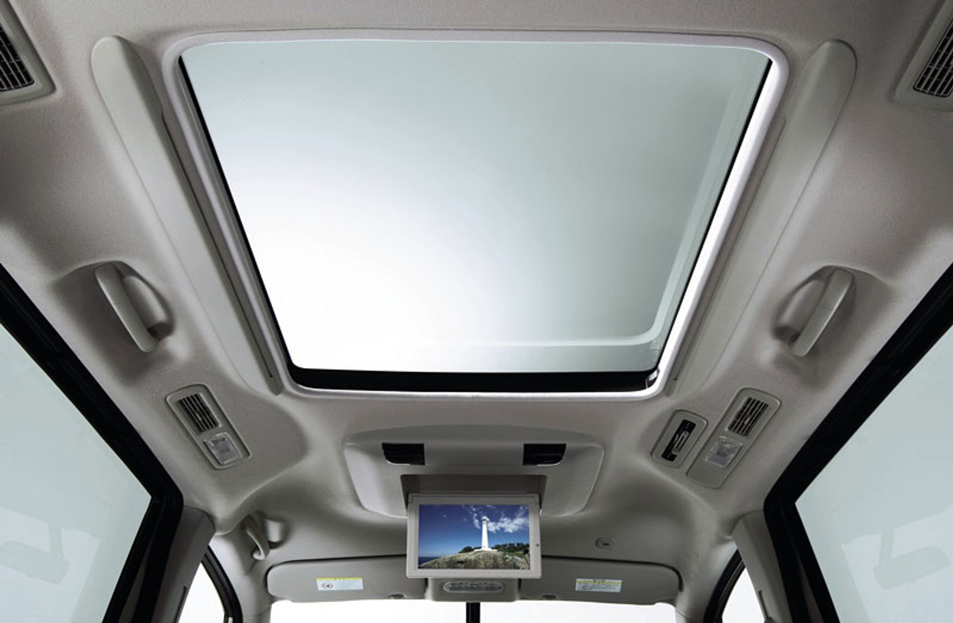 Nissan Serena w nowej odsłonie