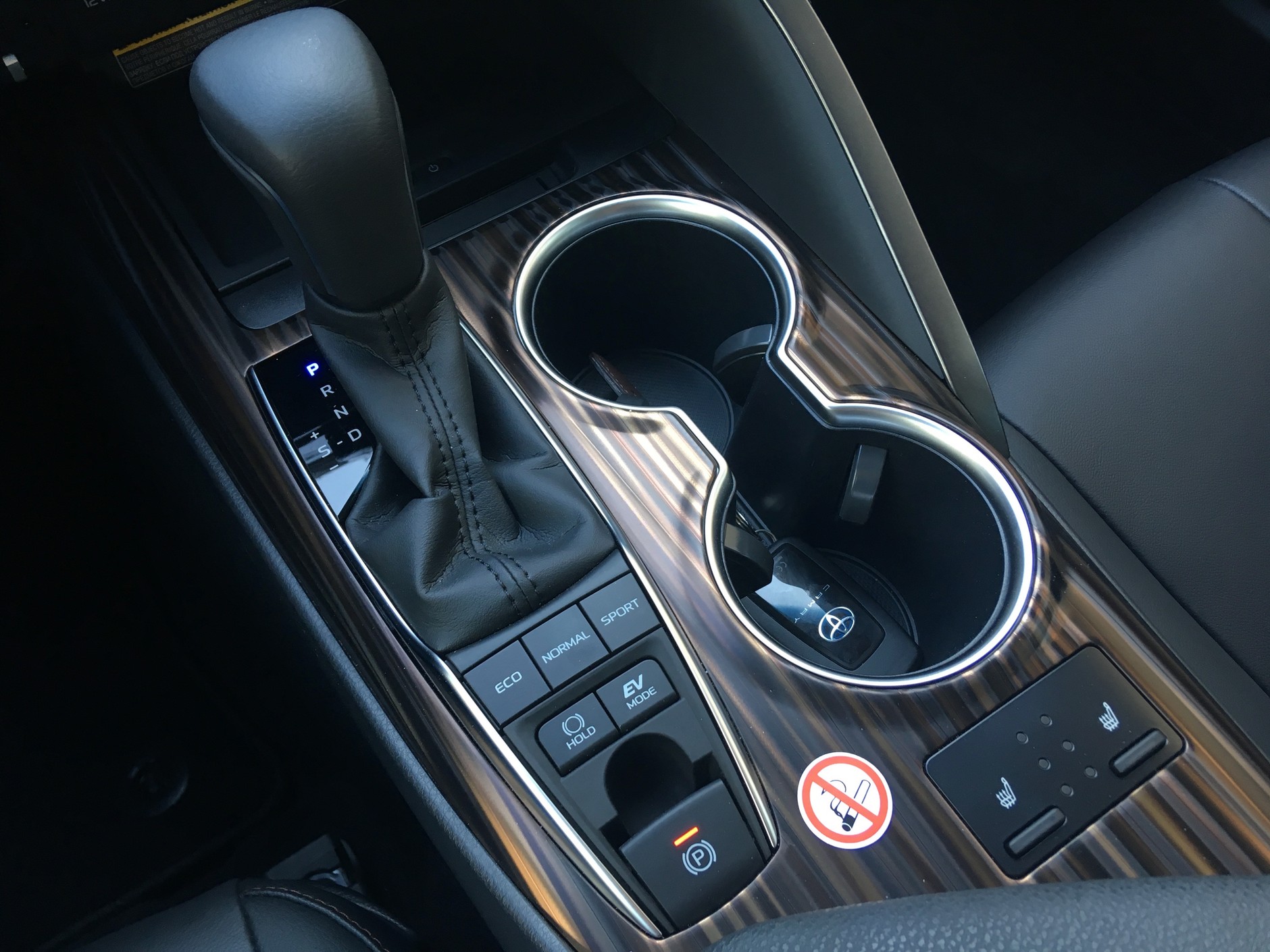 Toyota Camry 2019