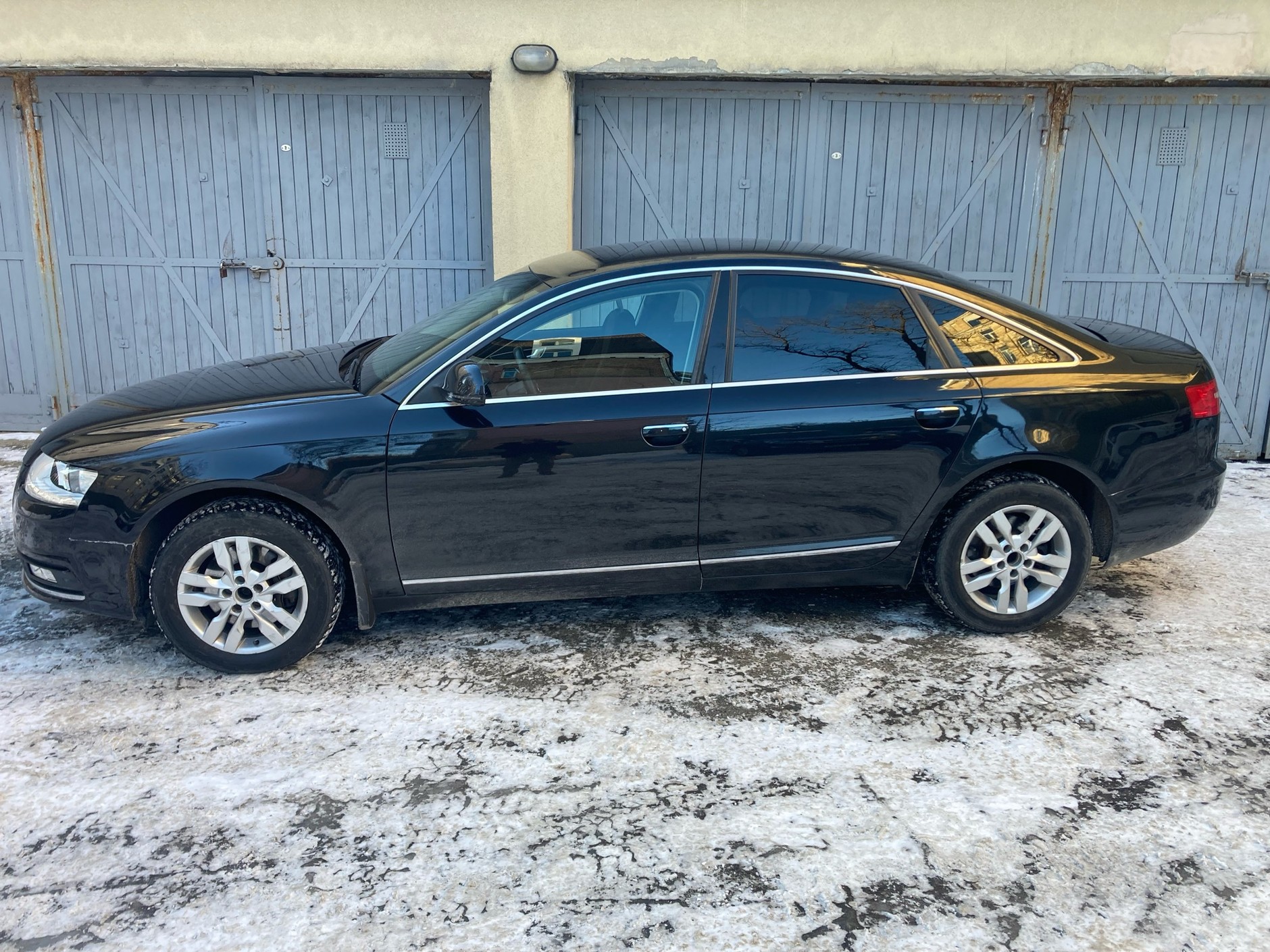 Audi A6 sprzedawane przez polską ambasadę w Kijowie