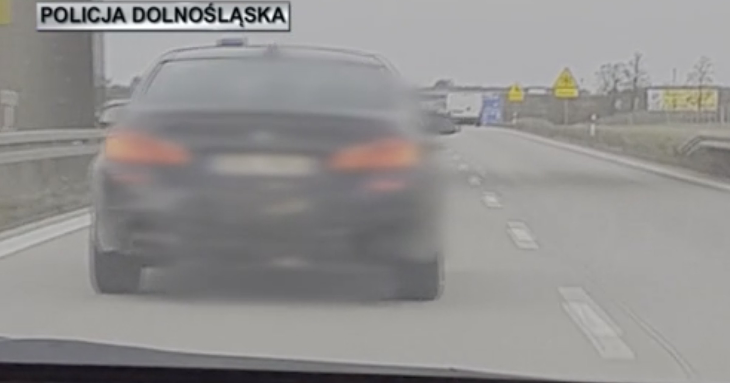 Pościg za BMW z niebieskim „kogutem” 