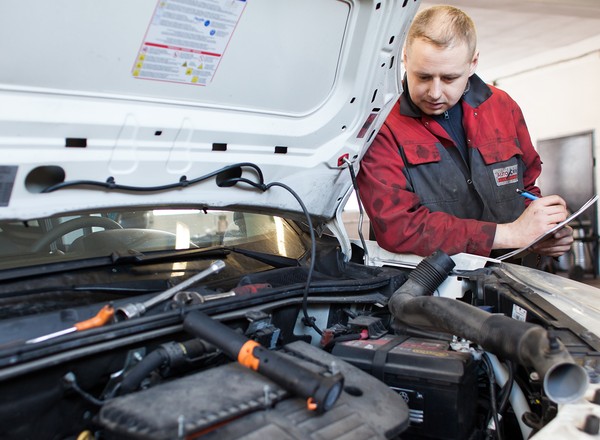 Auta marek Hyundai, Kia, Renault i Volvo do naprawy