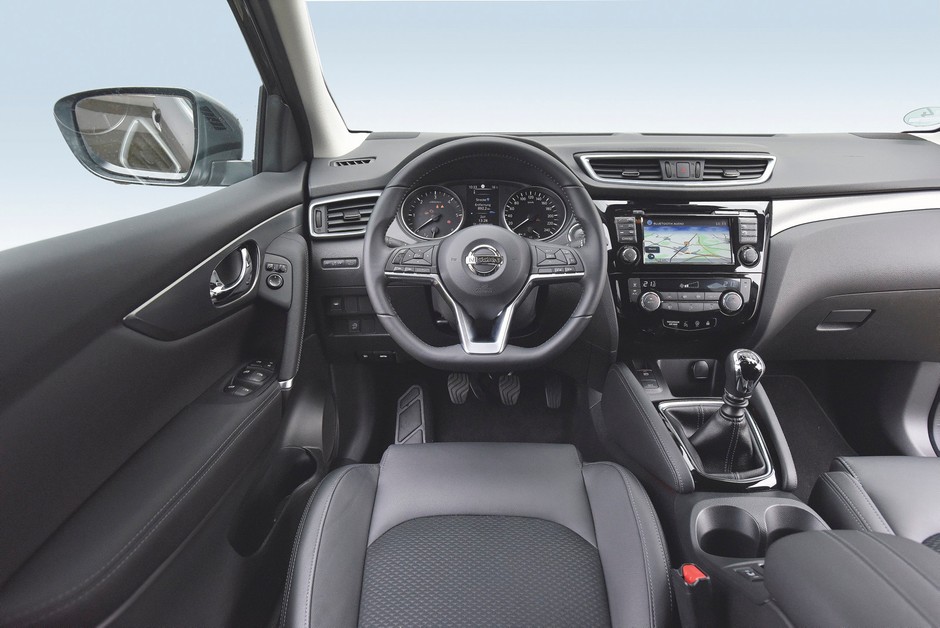 Nieduże silniki, wysokie ceny - Mitsubishi ASX, Nissan Qashqai, Peugeot 3008