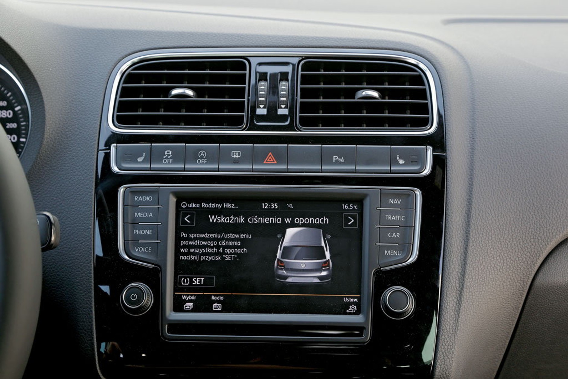 Niby są inne, a jednak... - Nissan Juke Nismo RS kontra VW Polo GTI