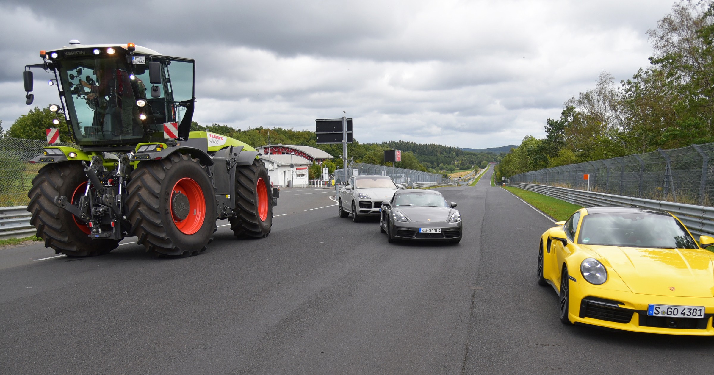 Claas Xerion na Nordschleife