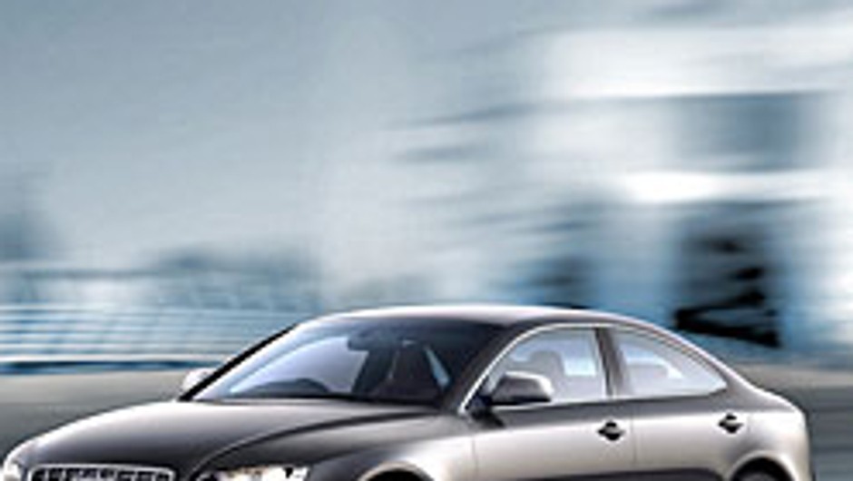 IAA Frankfurt 2007: Audi A4 bronią na BMW i Mercedesa