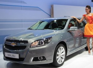 Chevrolet Malibu w salonach. Znamy ceny