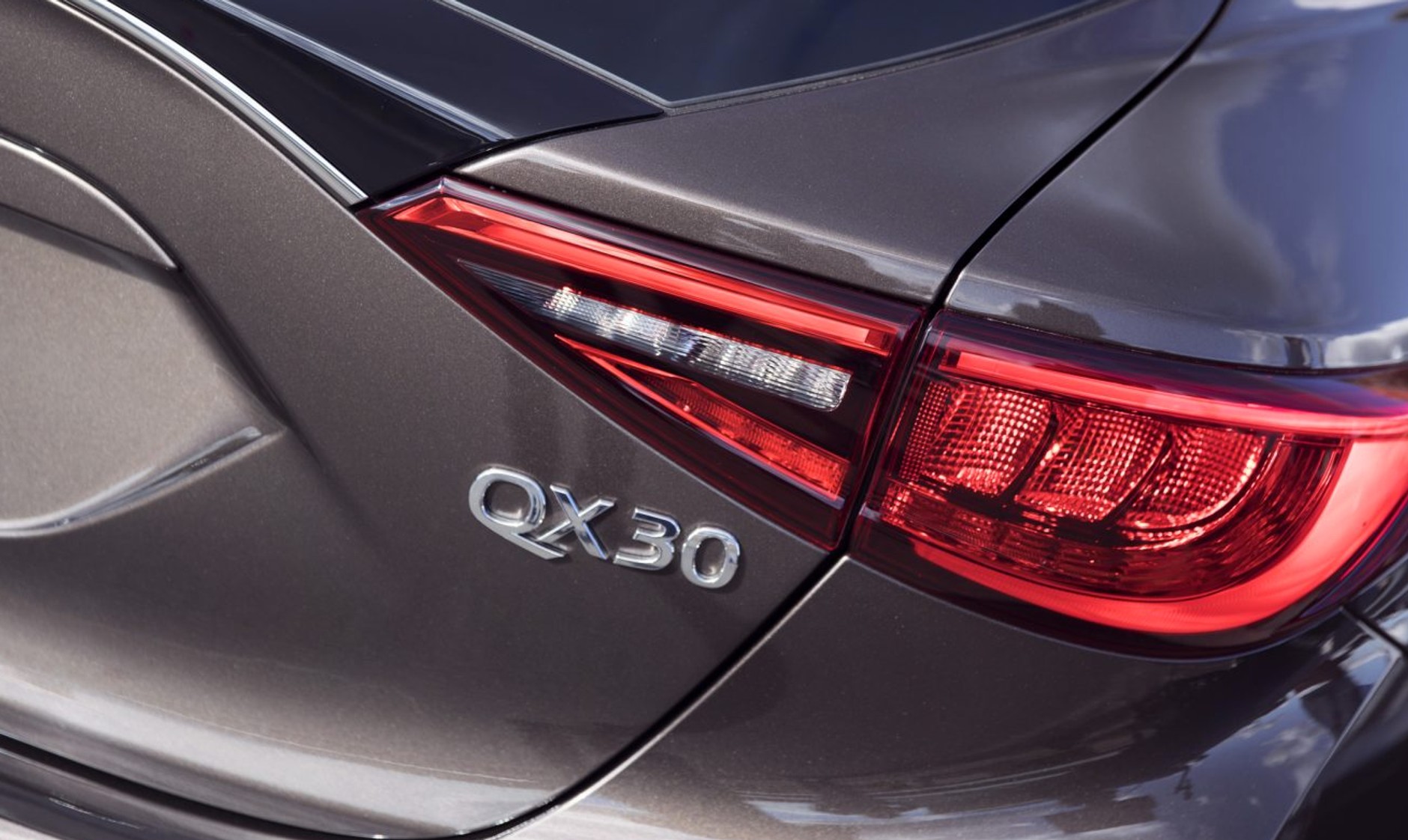 Infiniti QX30