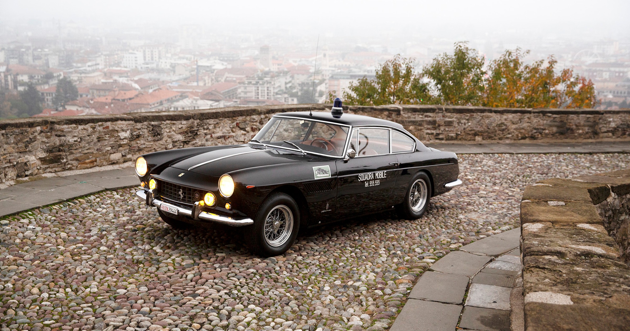 Ferrari 250 GTE 2+2 Squadra Mobile