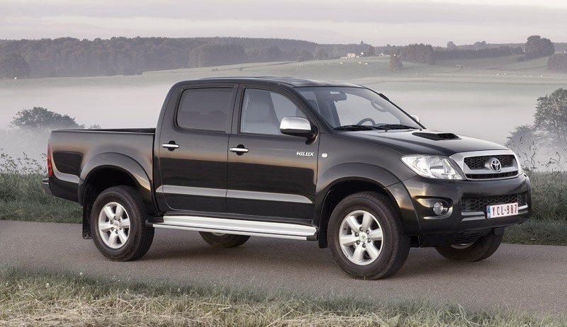 Toyota Hilux: restyling pickupa na nowy rok modelowy