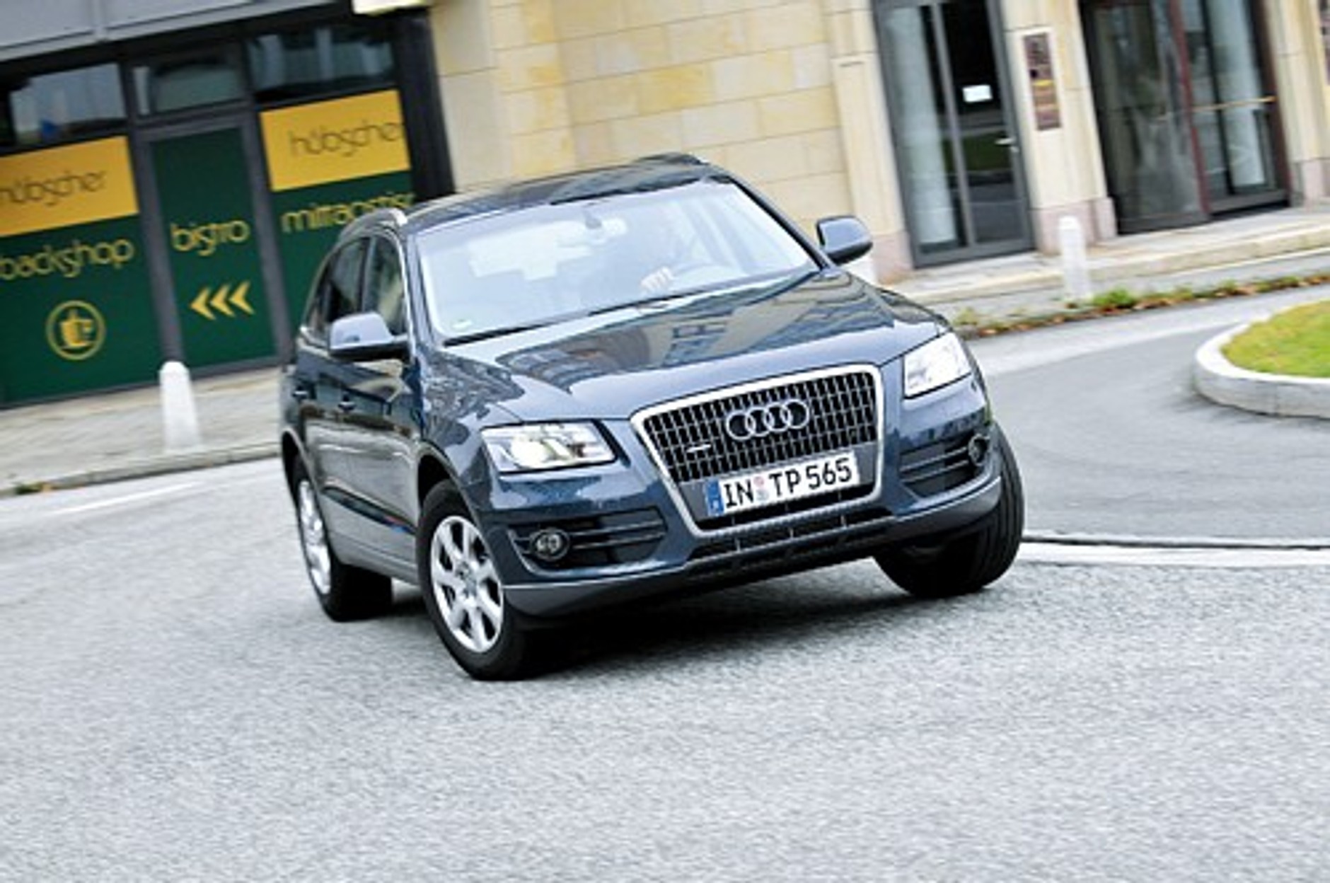 SUV-y  na wyższym poziomie: Mazda CX7 kontra Audi Q5 i Kia Sorento