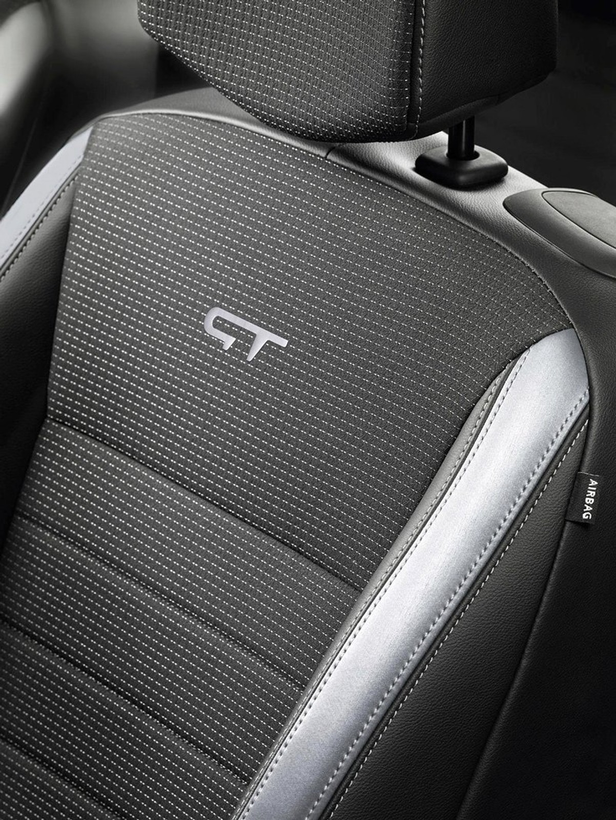 Renault: nowe Clio wkracza do salonów w Polsce (ceny)