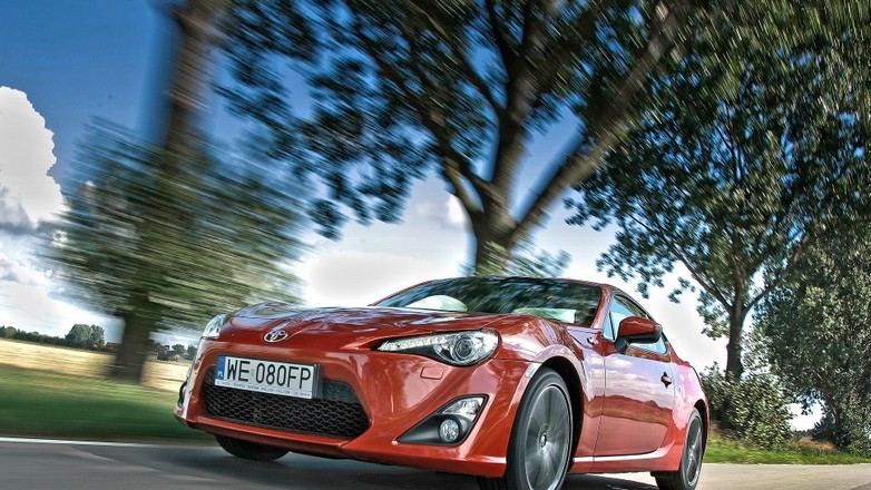 Toyota GT86 z akcesoriami TRD - wojownik dla twardzieli