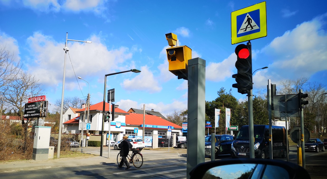 Nowe fotoradary już działają. Nie wszędzie ruch znacznie spowolniono