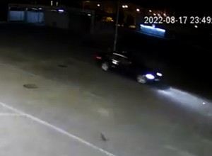 Kierowca BMW chciał poszaleć na placu. To był zły pomysł... [WIDEO]