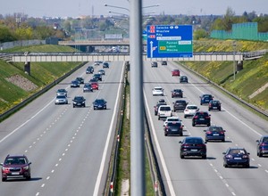 Przebadali tysiące kierowców. Już wiedzą, kto jeździ najgorzej w Europie. Jak wypadli Polacy?