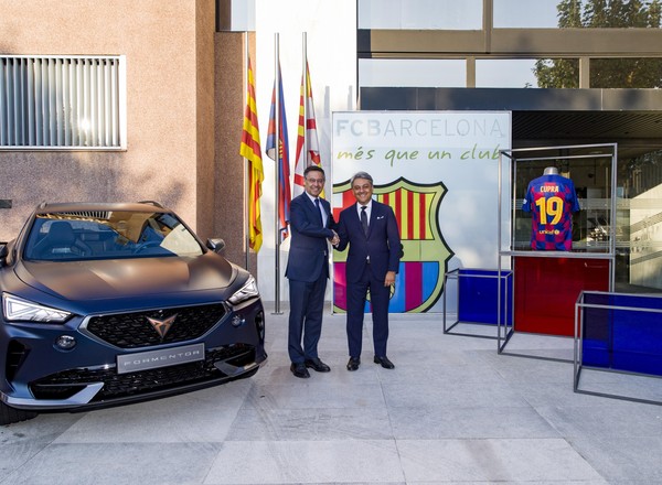 Piłkarze FC Barcelona już nie jeżdżą Audi. Jakie teraz wybrali auta?