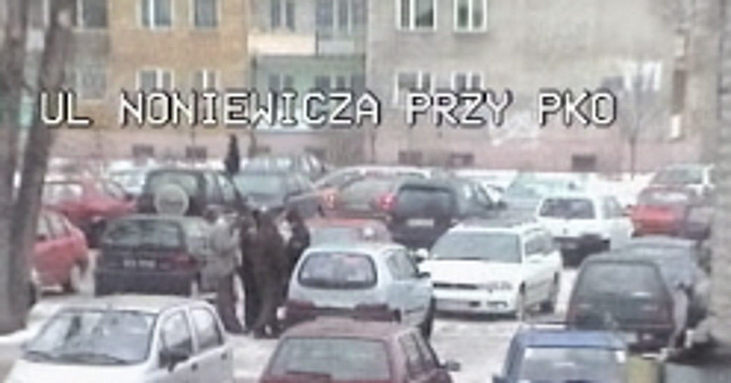 Policja: nietrzeźwi wandale niszczą samochody