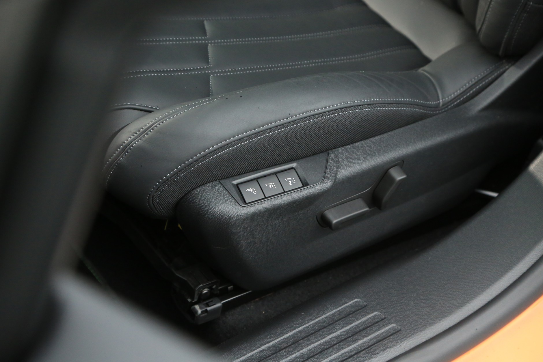 Peugeot 2008 1.2 aut.