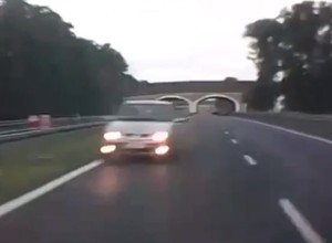 Pod prąd na drodze S5. 77-latek miał 0,6 promila