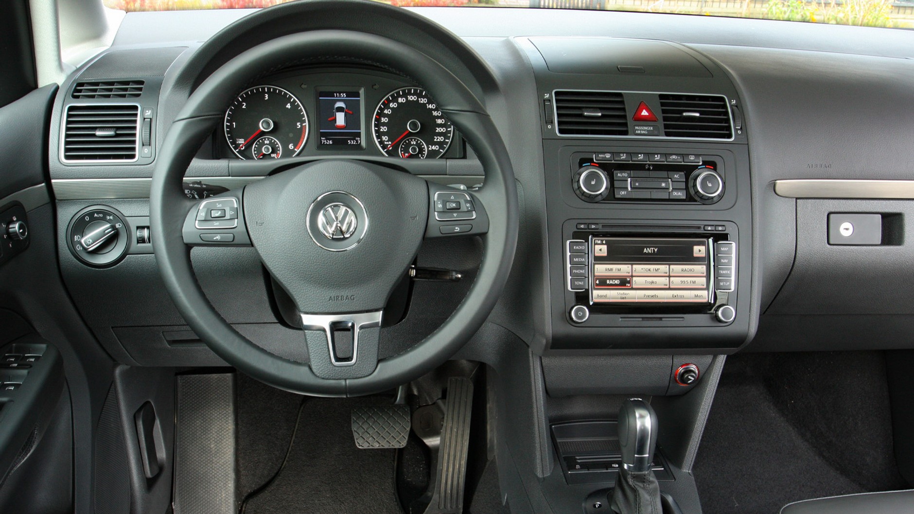 Volkswagen Touran (I, 2003-15), z 2013 r. za 39 900 zł