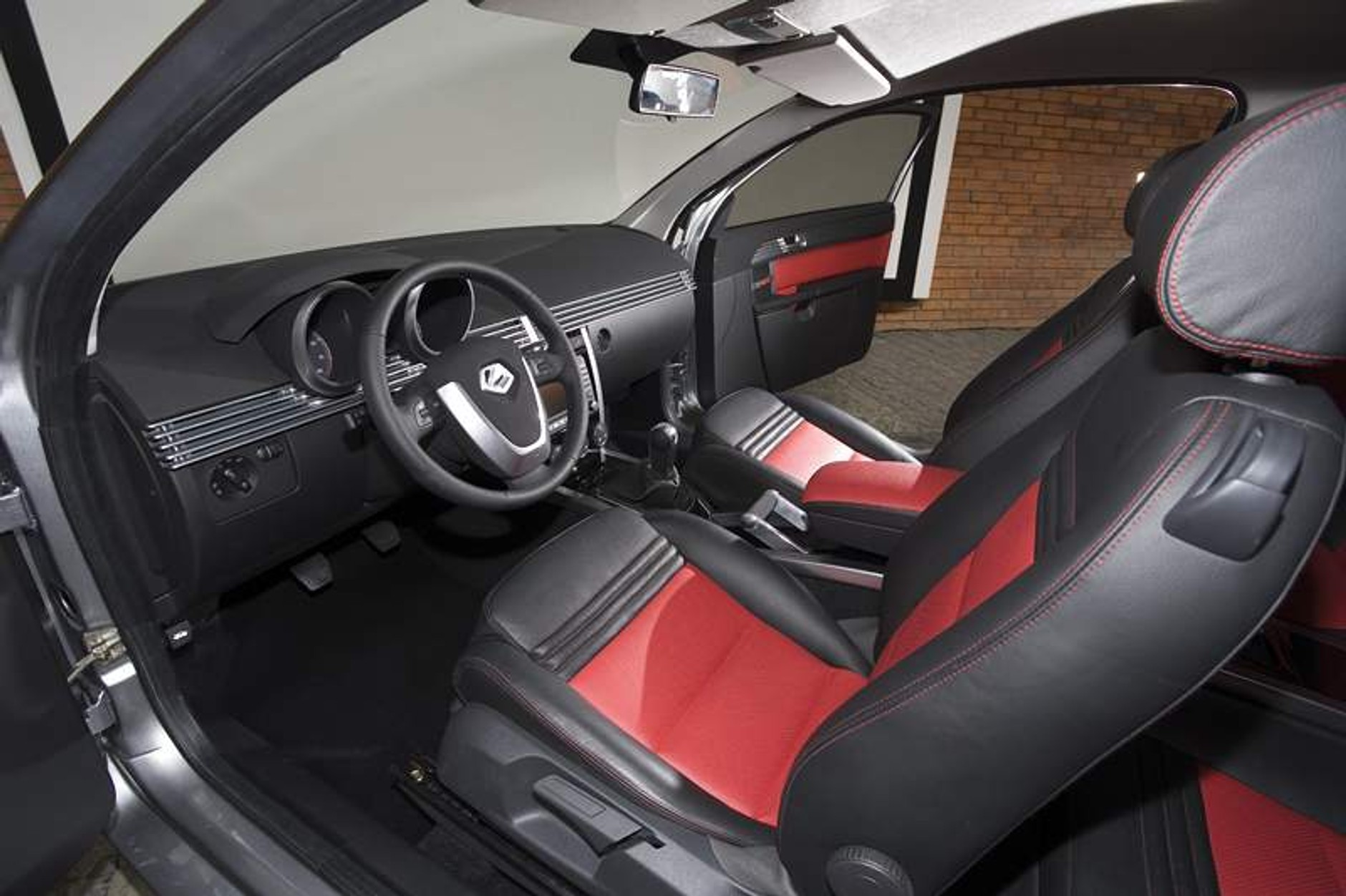 Genewa 2007: studyjna Łada C