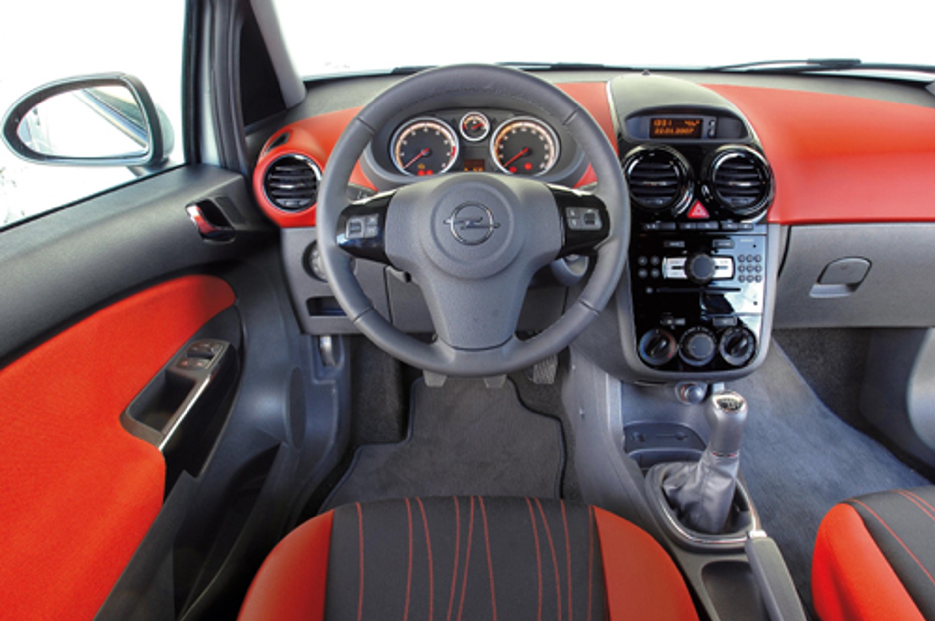 Fiat Grande Punto, Opel Corsa, Mitsubishi Colt, VW Polo, Seat Ibiza, Peugeot 207, Toyota Yaris - Małe potrafi być wielkie