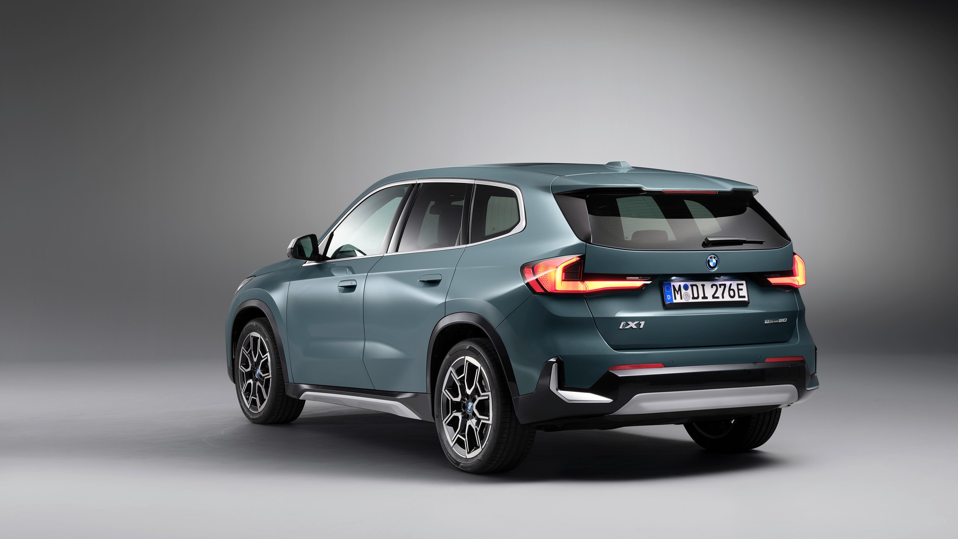 BMW iX1