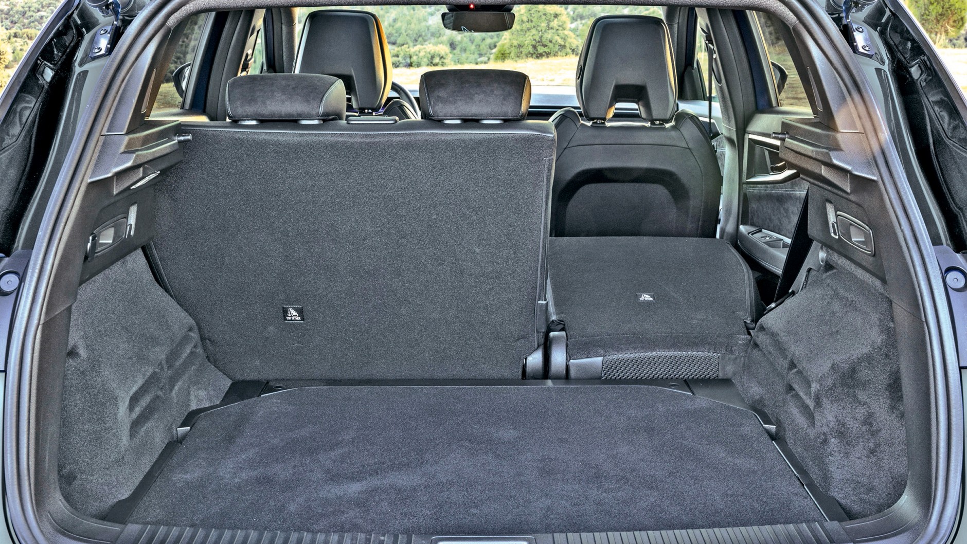 W przestrzeni ładunkowej Renault Australa mieści się 430-1455 l bagażu