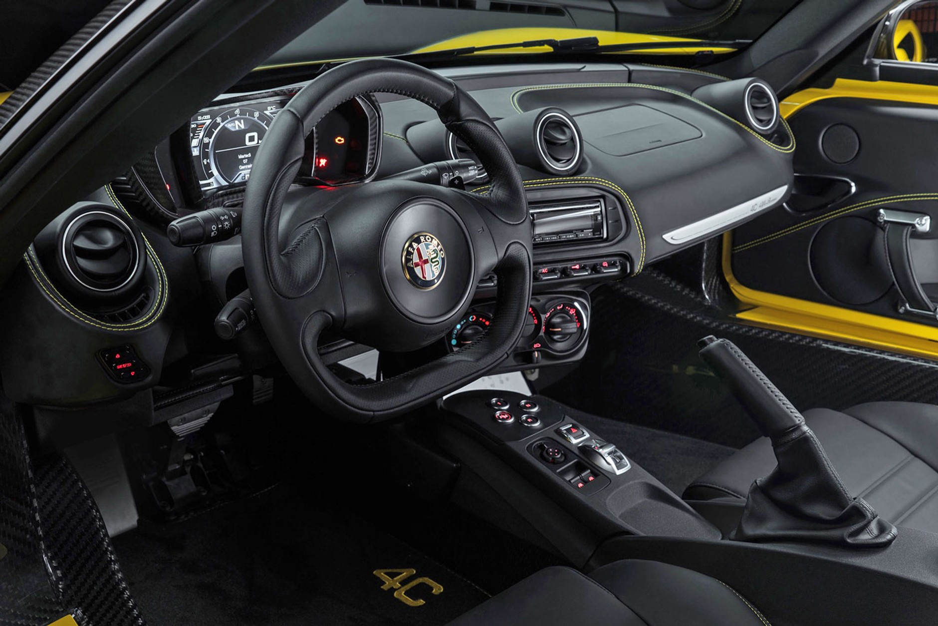 Alfa Romeo 4C Spider – premiera w Detroit