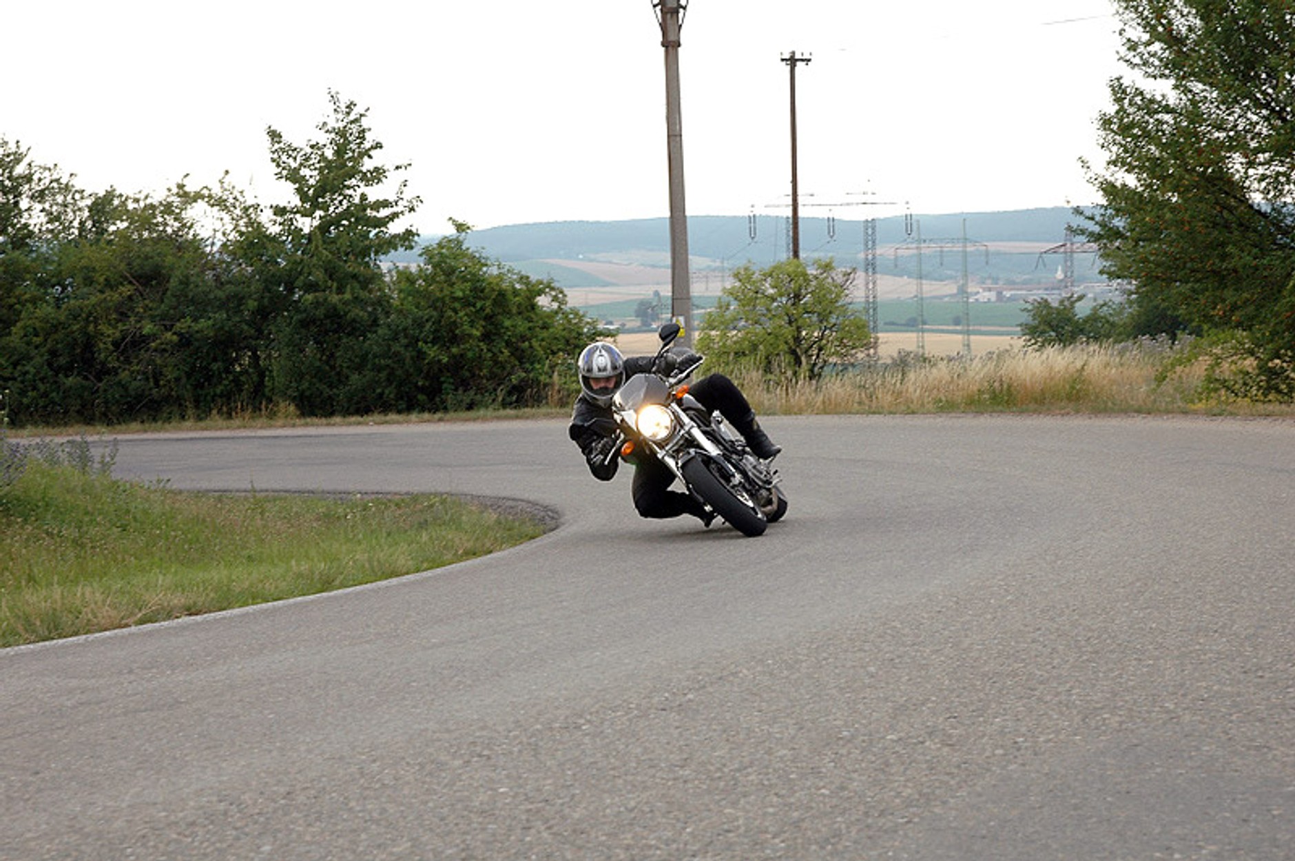 Ducati Monster S2R 1000: stary znajomy (test)