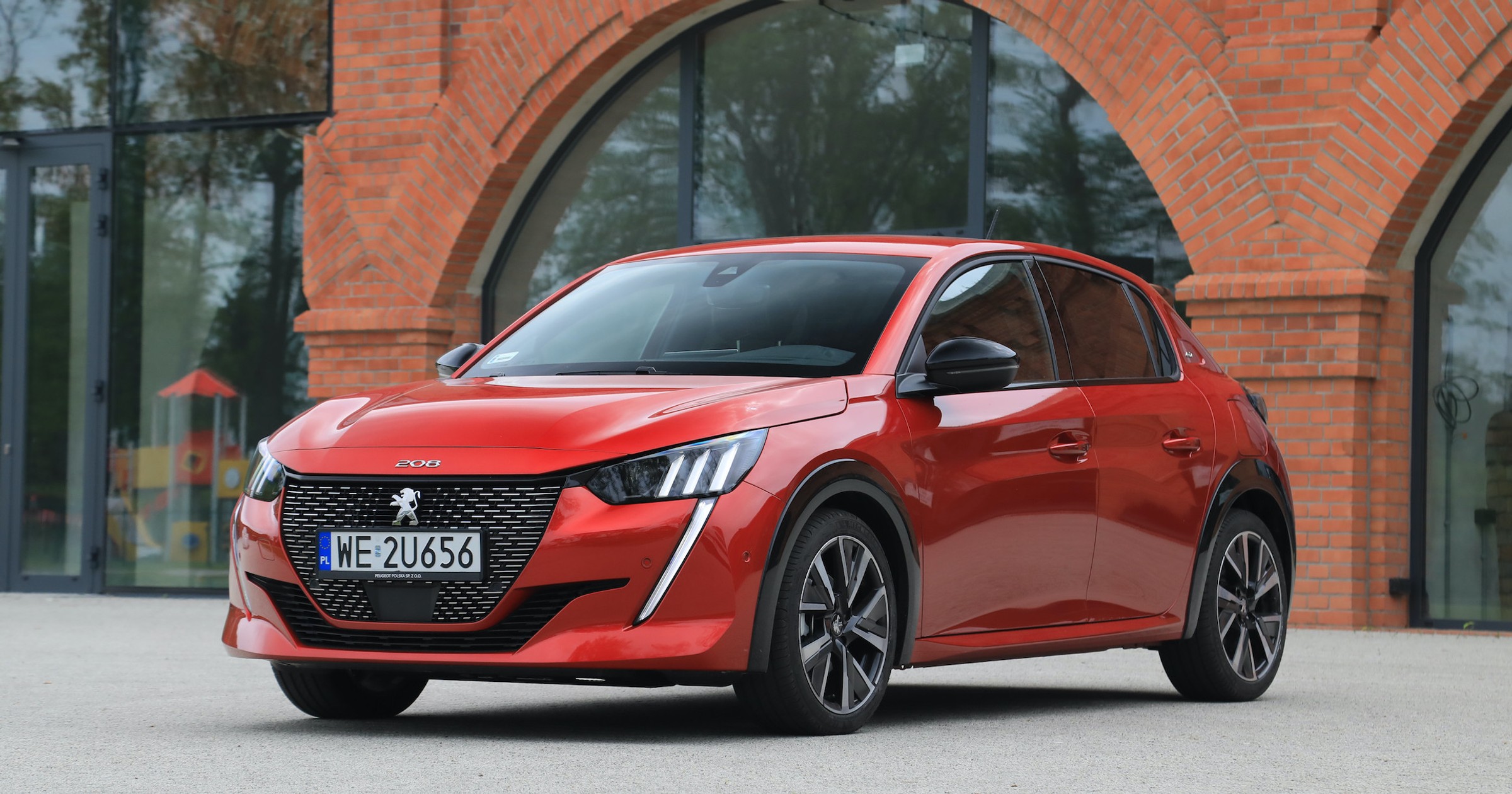 Peugeot 208 to jedne z samochodów napędzanych silnikiem 1.2 PureTech. Był on montowany w samochodach przez ponad 10 lat i na rynku są ich miliony
