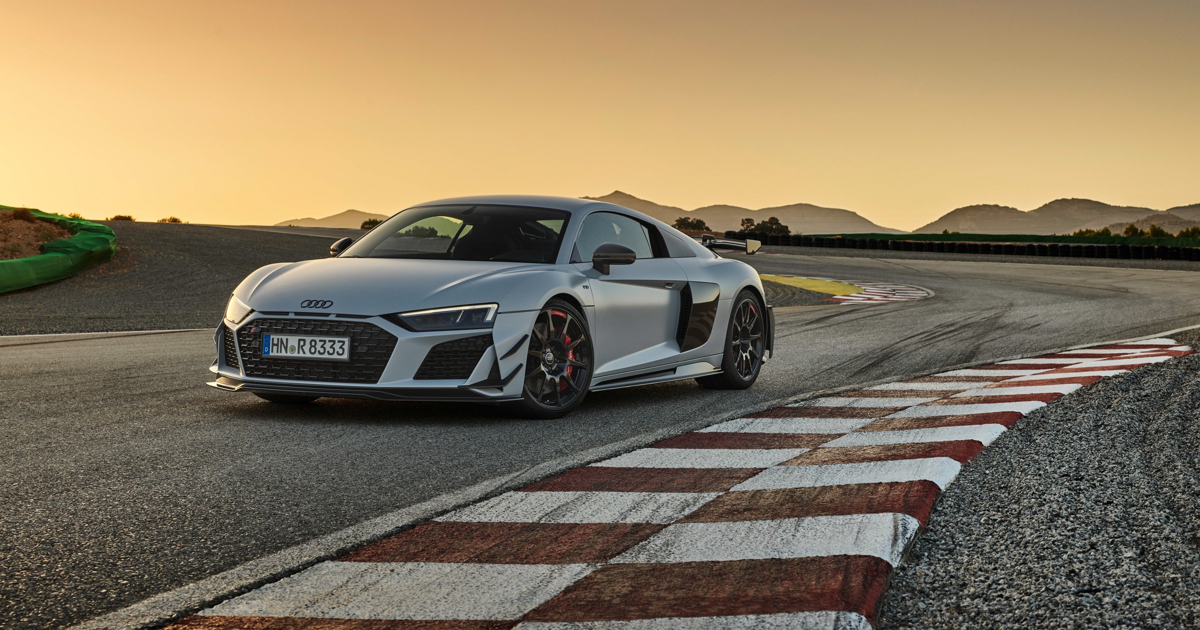 Audi R8 Coupé V10 GT RWD 