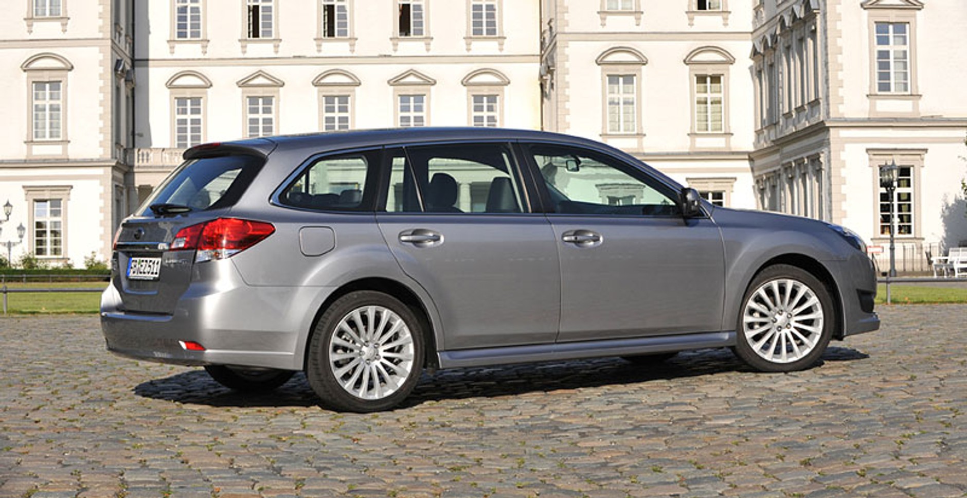 IAA Frankfurt 2009: Subaru Legacy – pierwsze wrażenia, fotogaleria