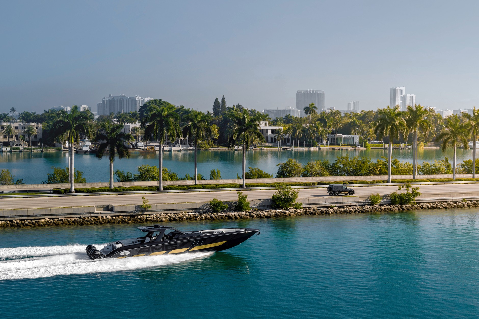 Luksusowa łódź Tirranna AMG Edition i  Mercedes-AMG G63 Cigarette Edition