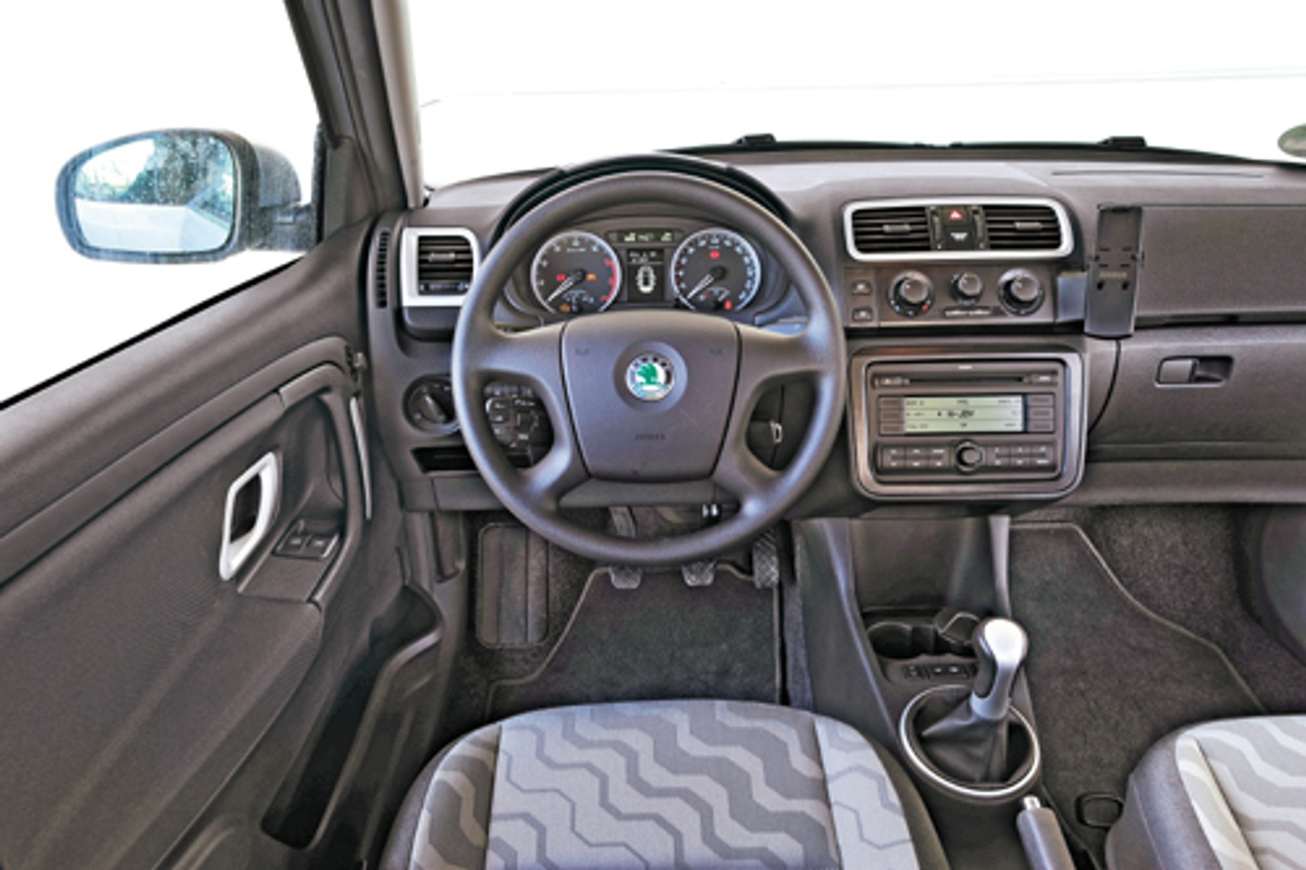 Kupujemy auto za 40 tys. zł - Radzimy co wybrać, Opla Agilę, Daihatsu Cuore, Skodę Fabię czy Dacię Sandero?