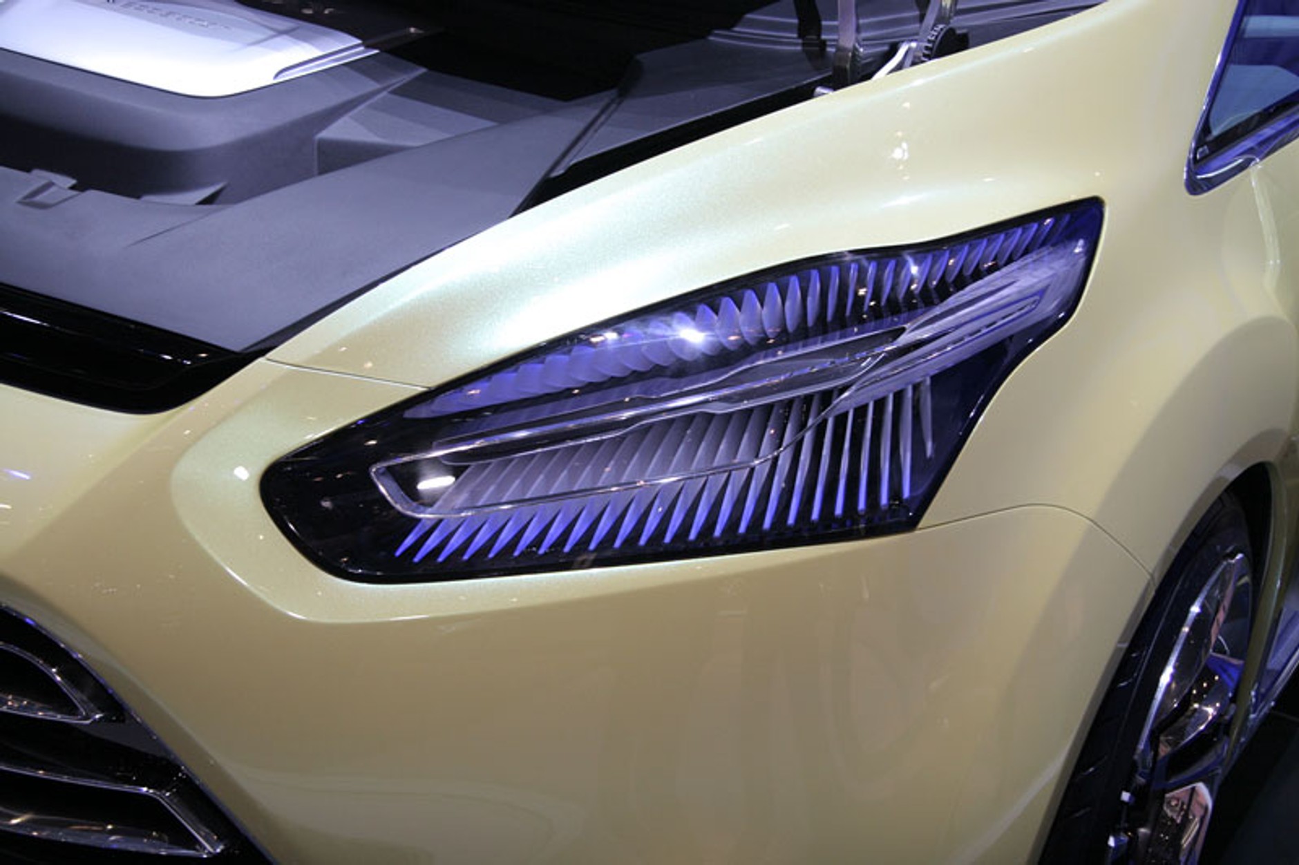 Ford w 2010: nowy Focus będzie produkowany w Saarlouis, C-Max w Walencji