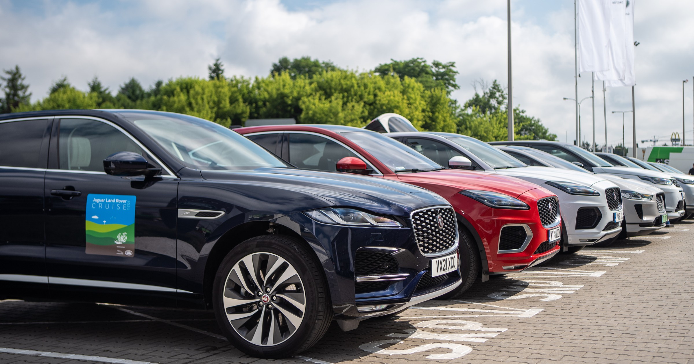 Jaguar Land Rover Cruise 2021