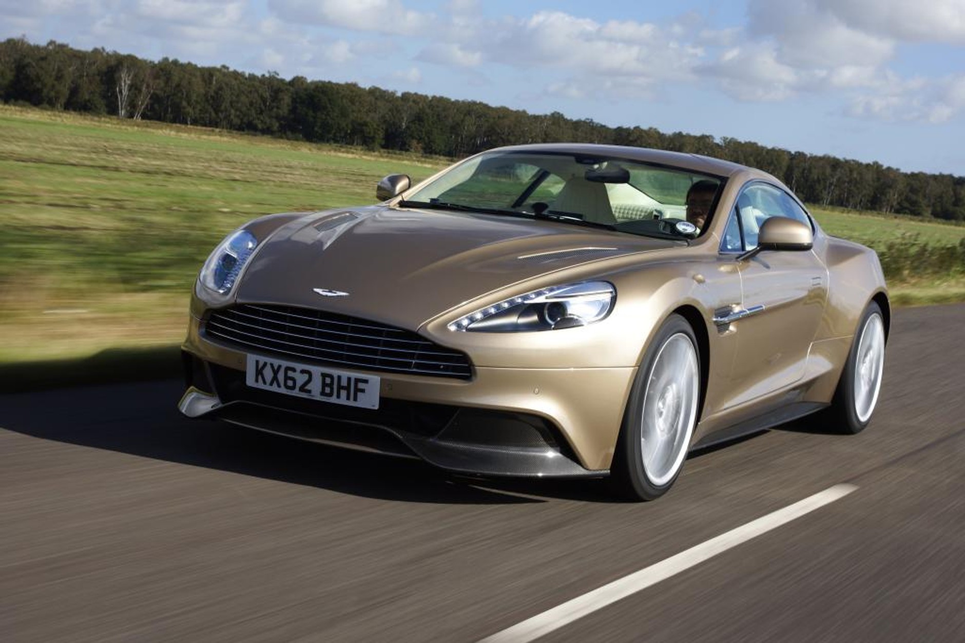 Jak jeździ Aston Martin Vanquish?