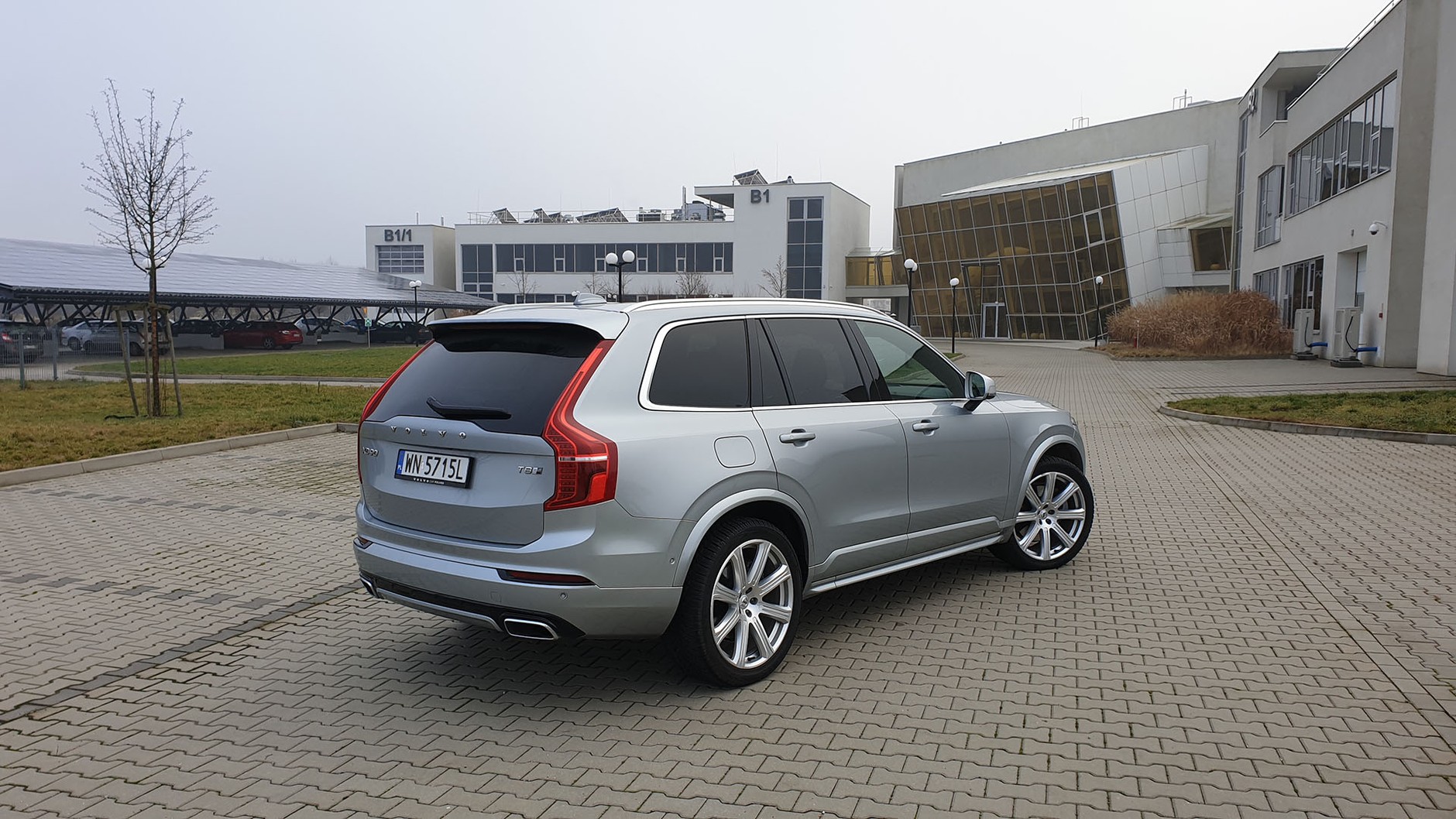 Volvo XC90 – która hybryda będzie lepszym wyborem