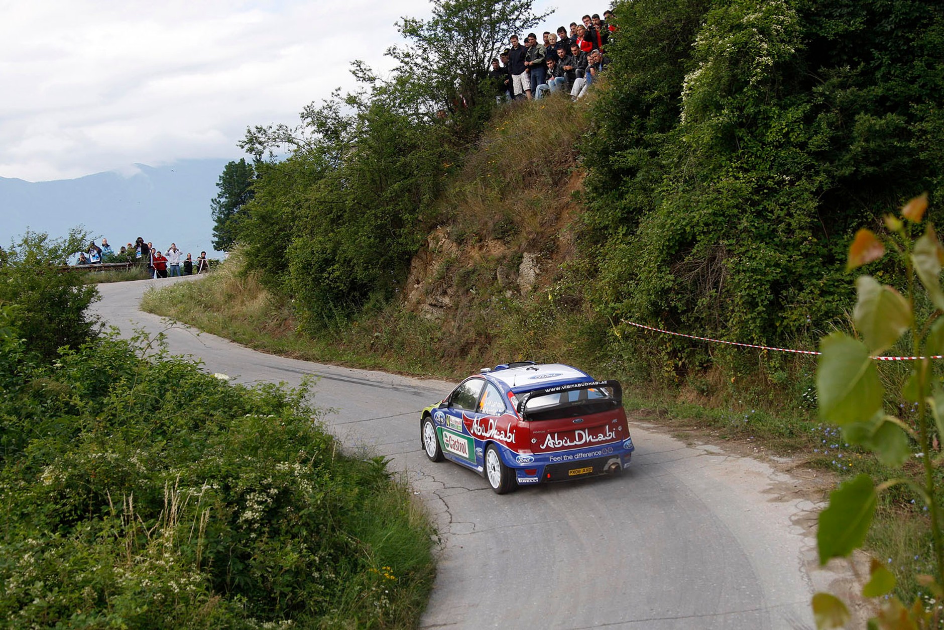 Citroën Total WRT taranuje konkurentów (galeria Rallyworld©Willy Weyens)