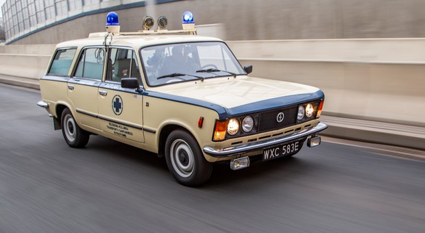 Fiat 125p sanitarka - może i ciasna, ale była!