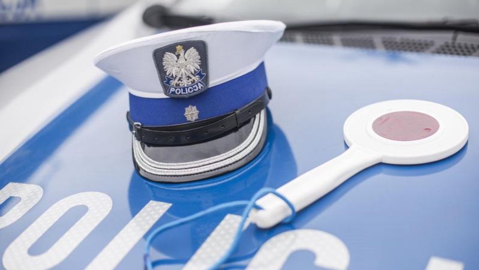 Policjanci zatrzymali kierowcę Kii. Podczas kontroli sporo się o sobie dowiedział