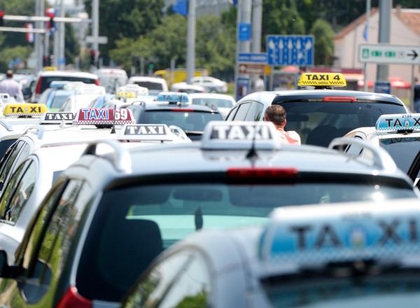 Uber będzie miał trudniej? Rząd szykuje nowe przepisy