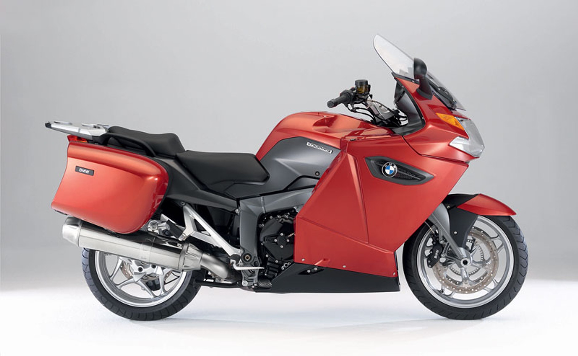 BMW Motorrad 2009: K 1300 S, K 1300 R, K 1300 GT (3x wideo HD!)