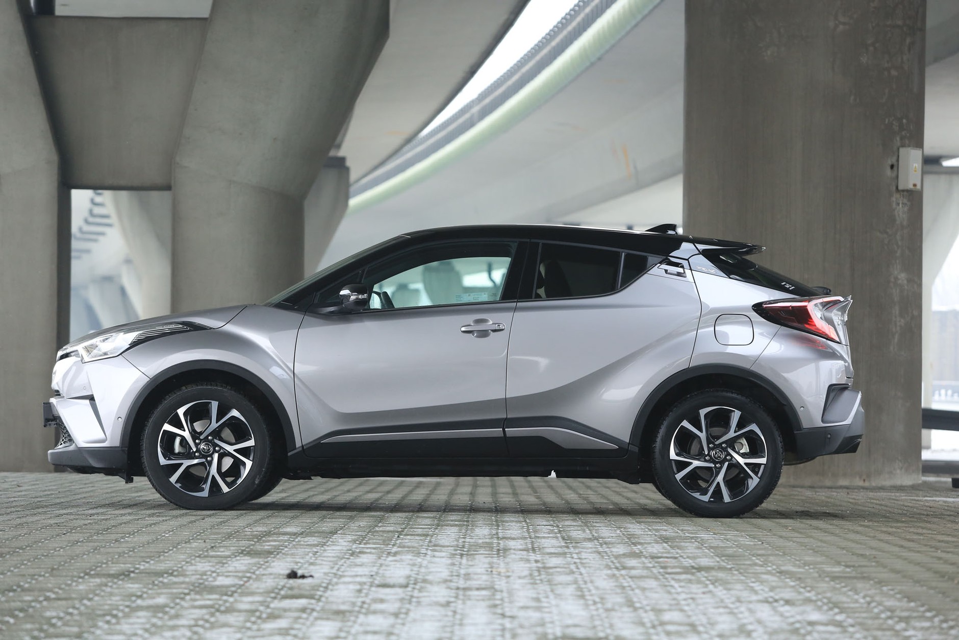 Toyota C-HR 1.2T - dla tych, co lubią się wyróżniać