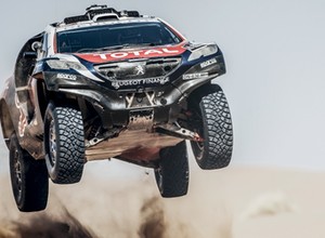 Peugeot 2008 DKR  na trasie Rajdu Jedwabnego Szlaku