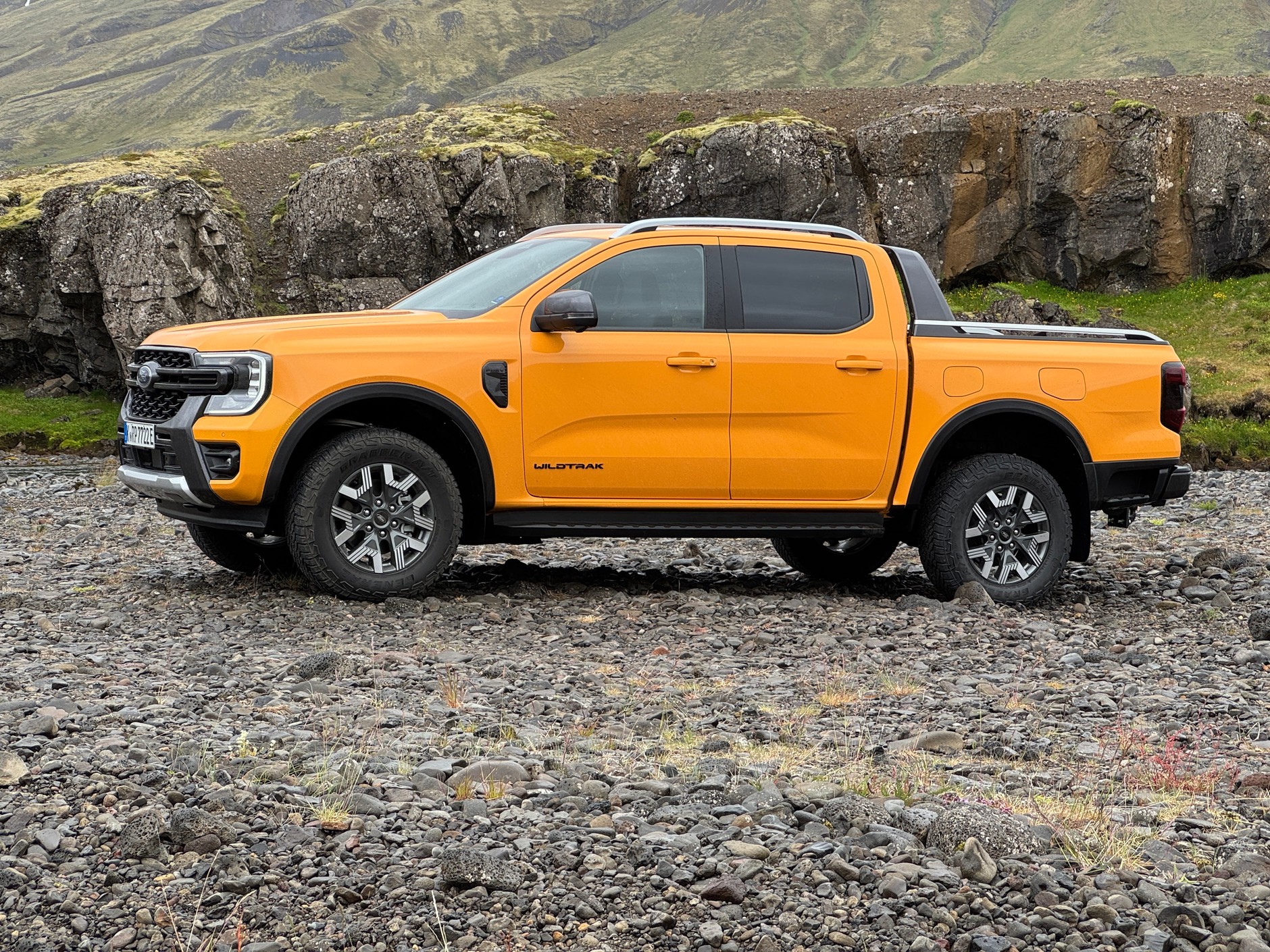 Ford Ranger PHEV 2025